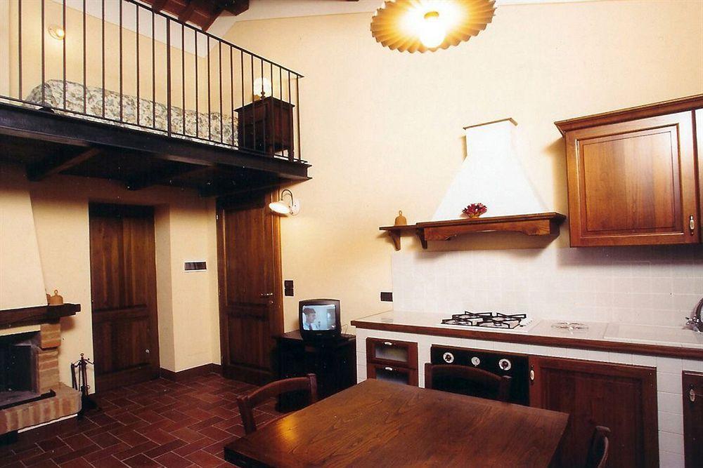 Agriturismo Terra Rossa Valiano Eksteriør billede