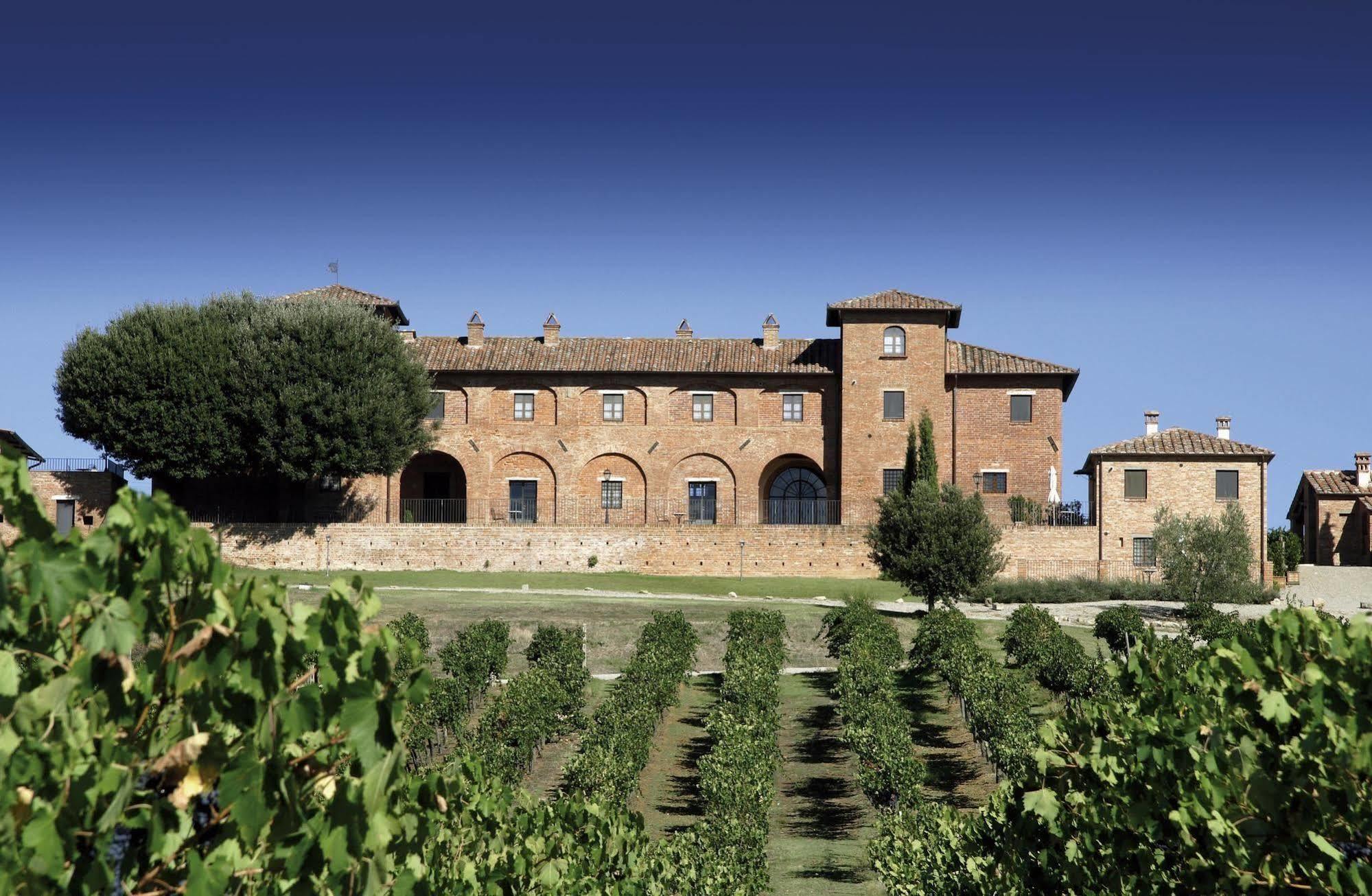 Agriturismo Terra Rossa Valiano Eksteriør billede